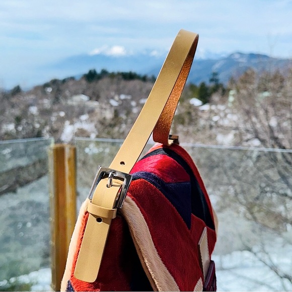 Fendi: Pony Calf Hair Multi Color Patchwork Leather Mamma Baguette Shoulder Bag - Picture 11 of 17